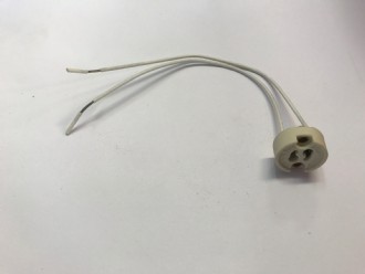 GU7 HALOGEN SOCKET - WITH LEADS  --